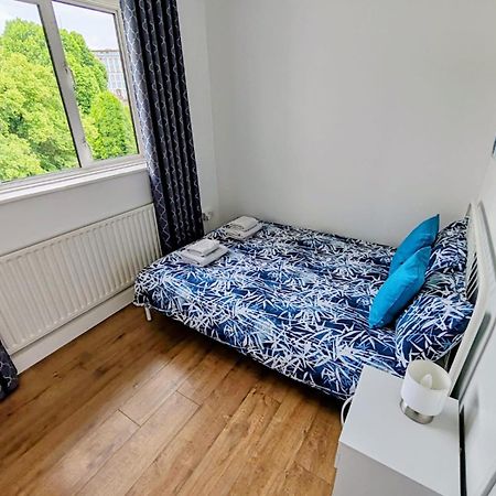 White City Apartment, Your London Stay Экстерьер фото